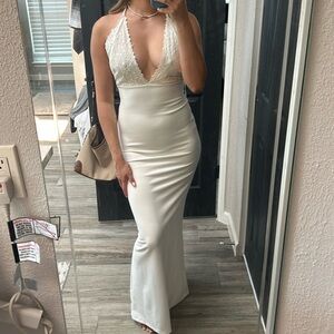 Beautiful white Lulus Dress